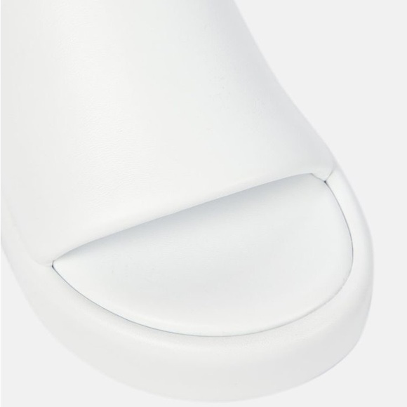 Rise leather platform slides in white - Balenciaga - Picture 5 of 11